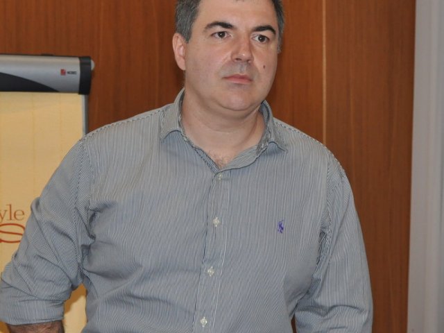 PREMIO NOBEL KONSTANTIN NOVOSËLOV PREMIO NOBEL KONSTANTIN NOVOSËLOV
